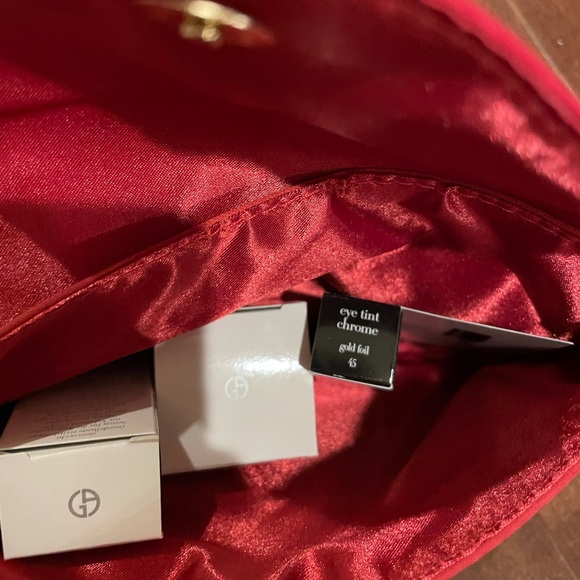 Giorgio Armani Luxury Creme Nera Skincare Set - Picture 3 of 6